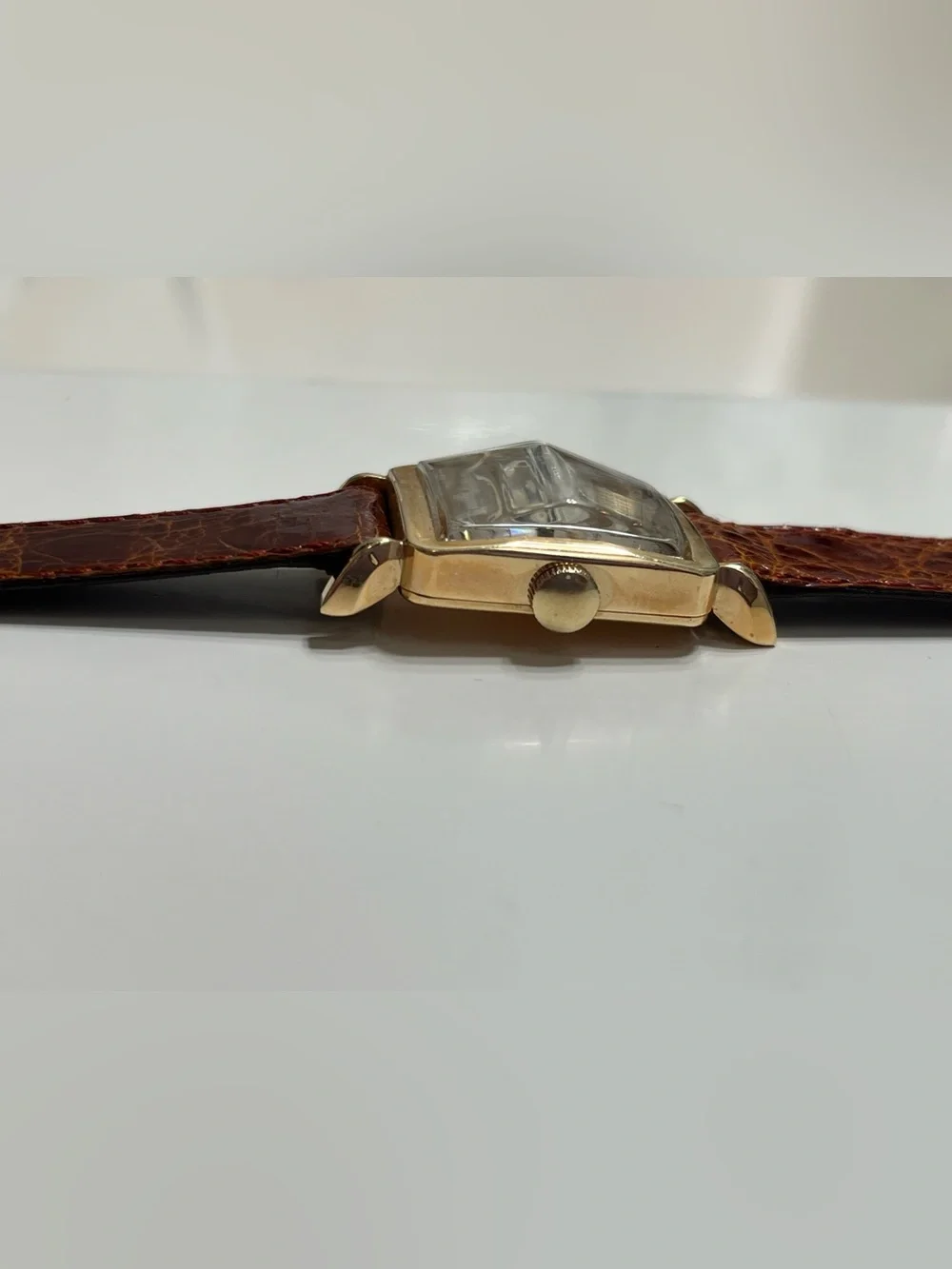 Waltham 19 Jewels 14k Gold Manual Winding Watch with Brown Leather Strap